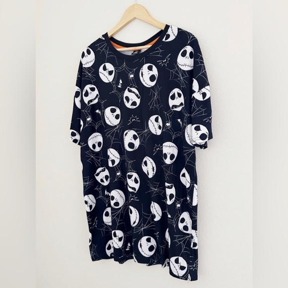 Many Faces Of Jack Skellinton T-Shirt - Picture 4 of 6